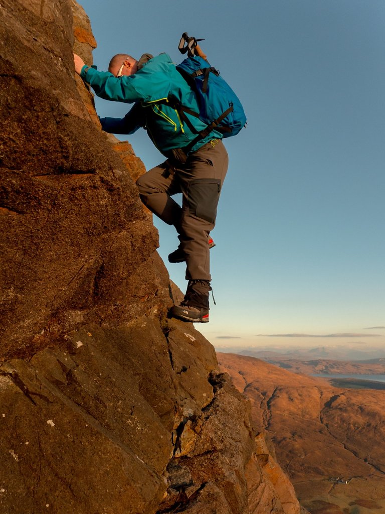 One of the steeper moves on the Sgurr na Stri scramble