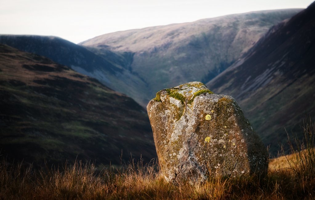 Standing stone on Bodesbeck Law