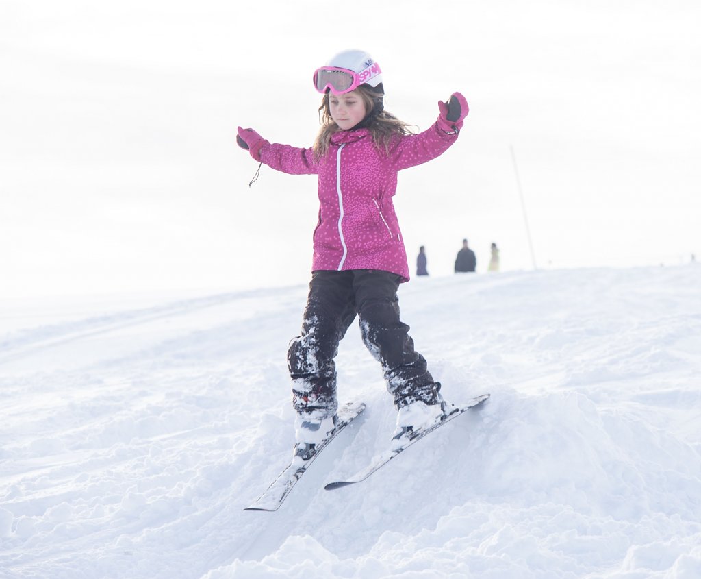 girl-learning-to-ski-jump.jpg